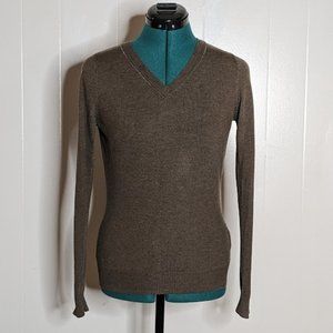 Zarina Women's Wool Blend Pullover Sweater. Size M.